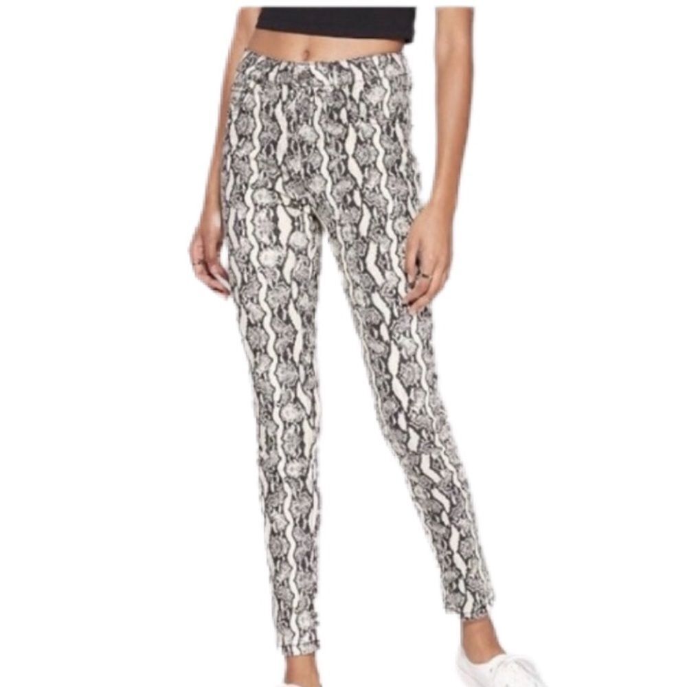 Wild Fable High Rise Snake Skin Print Jeans 00